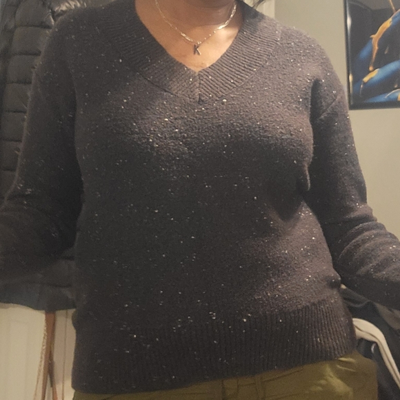 Old Navy Sweater - Picture 2 of 2